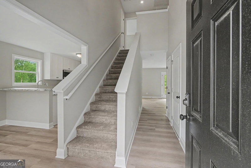 Photo 10 of 102 Woodside Court