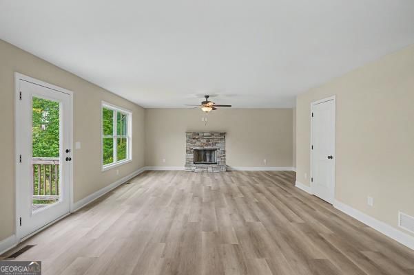 Photo 13 of 102 Woodside Court