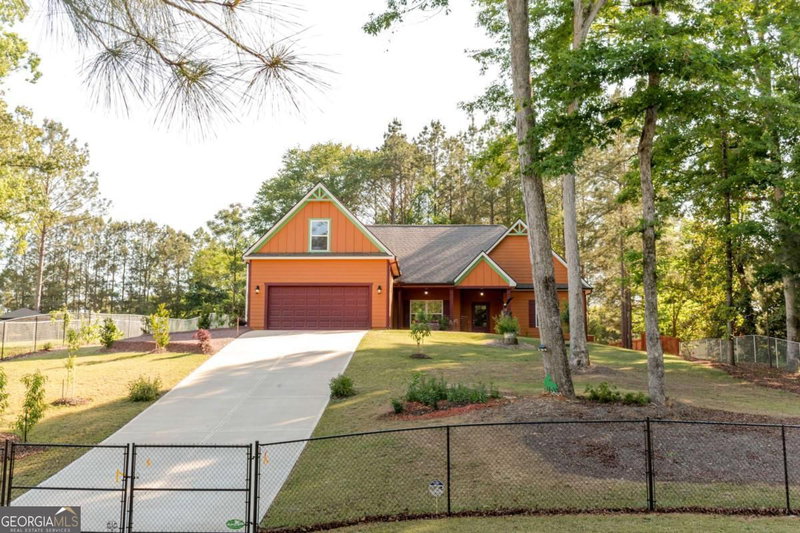 Photo 12 of 115 Sourwood Drive