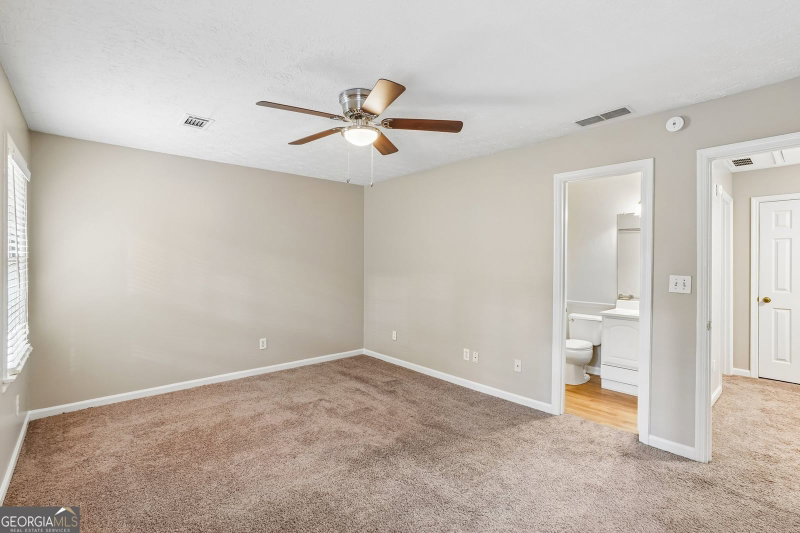 Photo 4 of 181 Timber Creek Lane SW