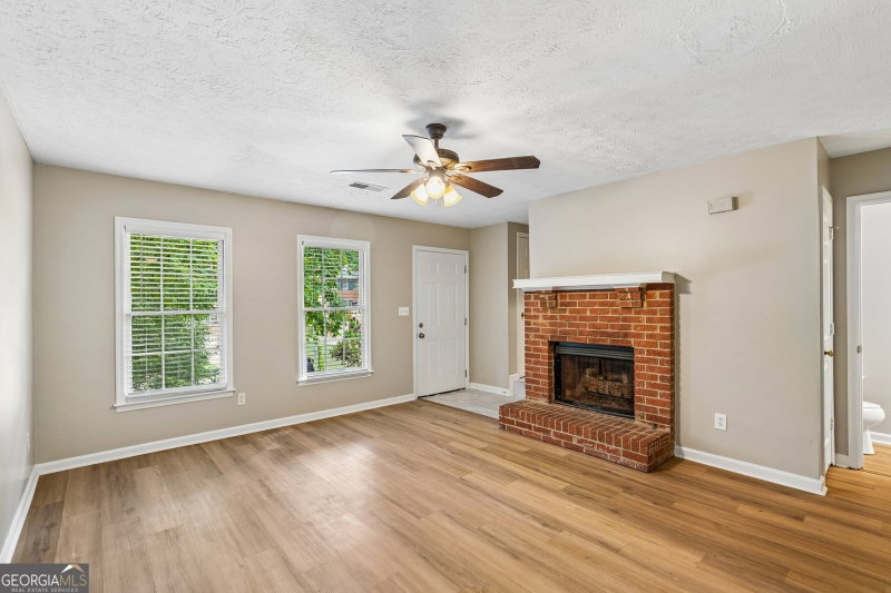 Photo 8 of 181 Timber Creek Lane SW