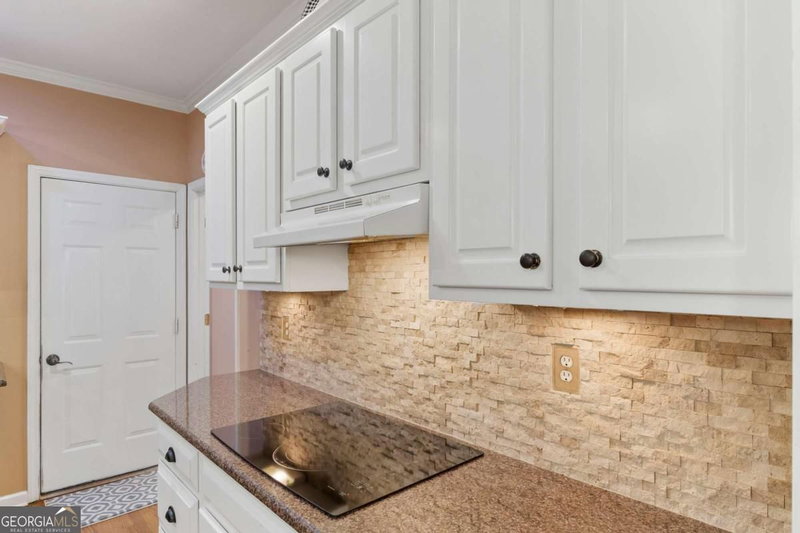 Photo 25 of 2330 Ashbourne Drive