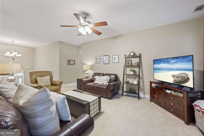 Photo 11 of 1176 Kimberly Circle