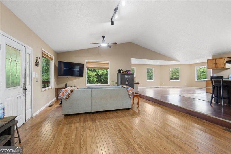 Photo 6 of 1050 Pintail Lane