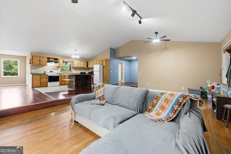 Photo 7 of 1050 Pintail Lane