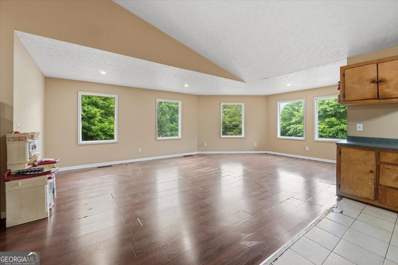 Photo 8 of 1050 Pintail Lane