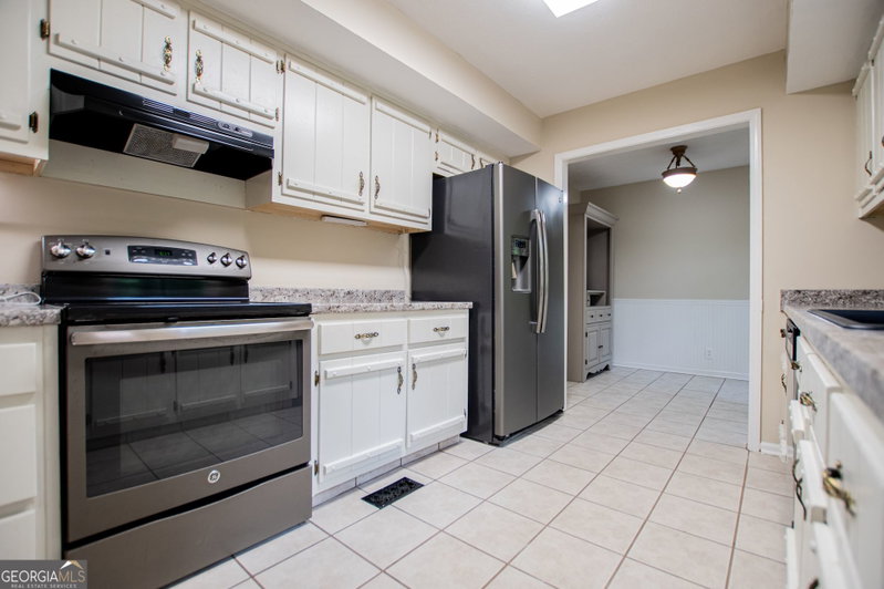 Photo 13 of 1499 Stonington Court