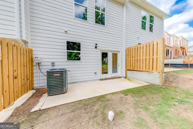 Photo 28 of 117 Greenview Court