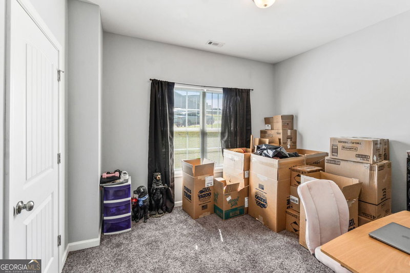 Photo 11 of 372 Highland Pointe Drive
