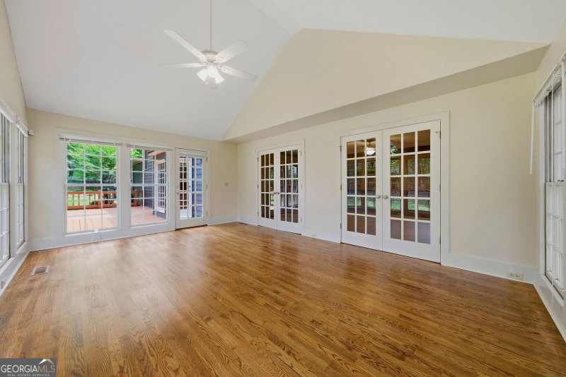 Photo 22 of 100 Lakemont Circle