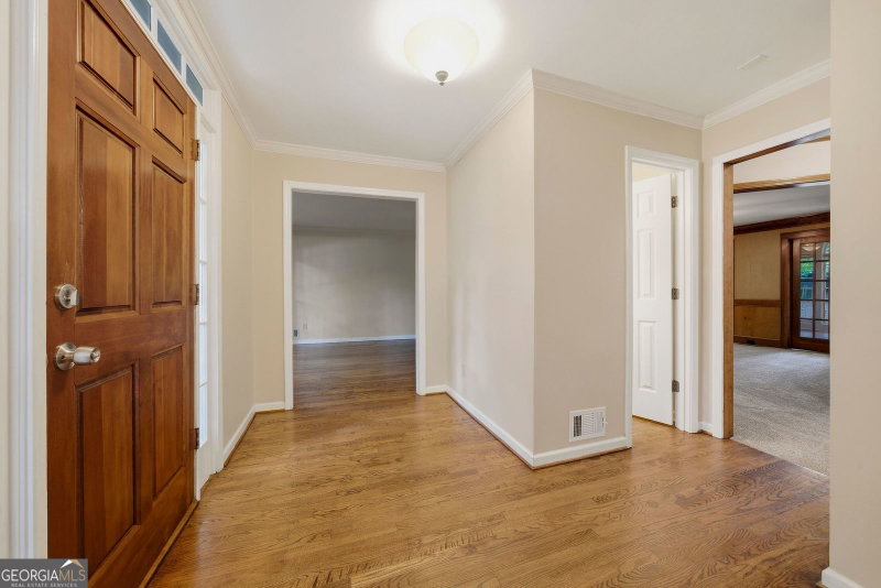 Photo 11 of 100 Lakemont Circle
