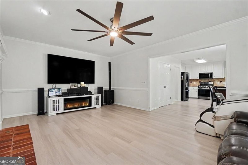 Photo 13 of 489 Broadstone Way NW