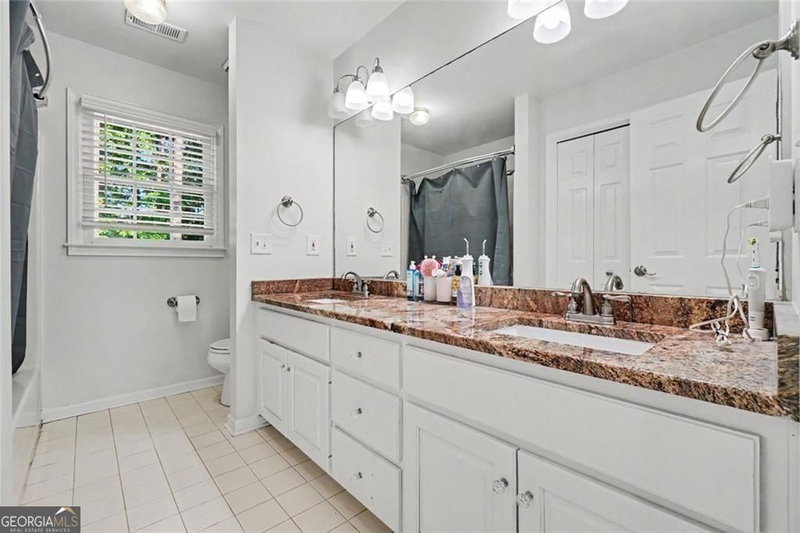 Photo 23 of 489 Broadstone Way NW