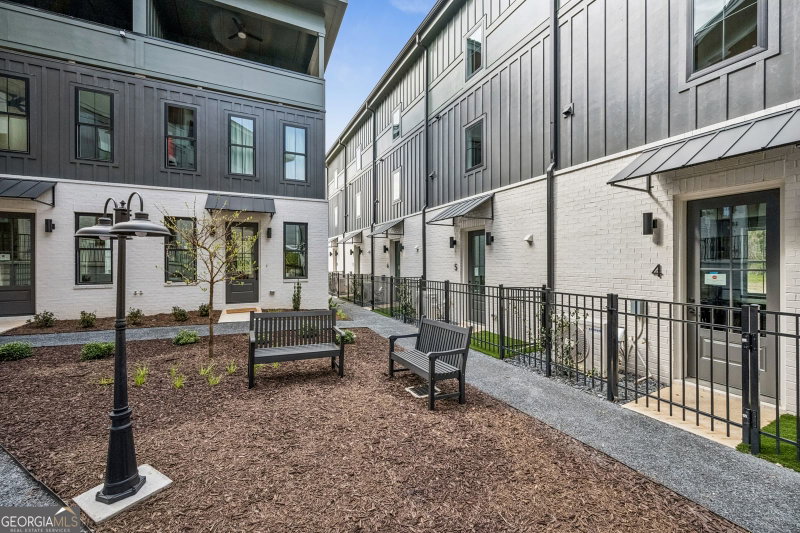 Photo 32 of 1160 Boulevard SE #3