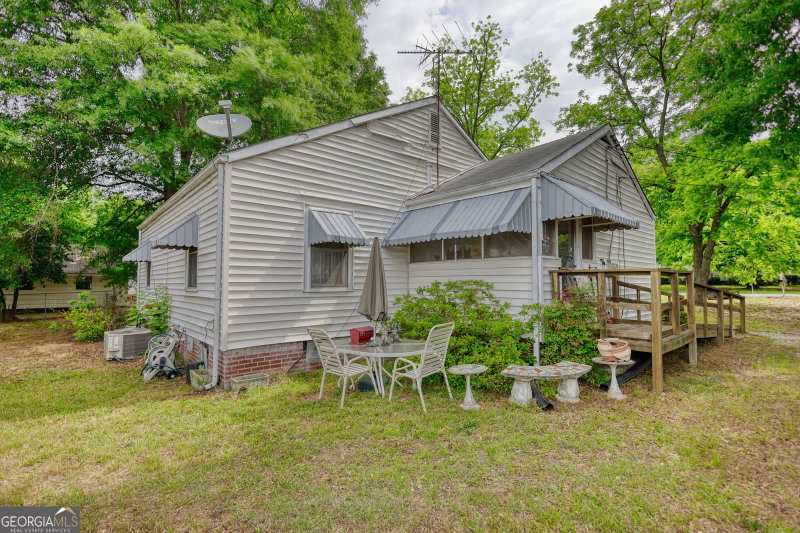 Photo 41 of 982 Highland Circle SE