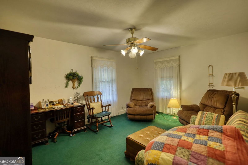 Photo 7 of 982 Highland Circle SE