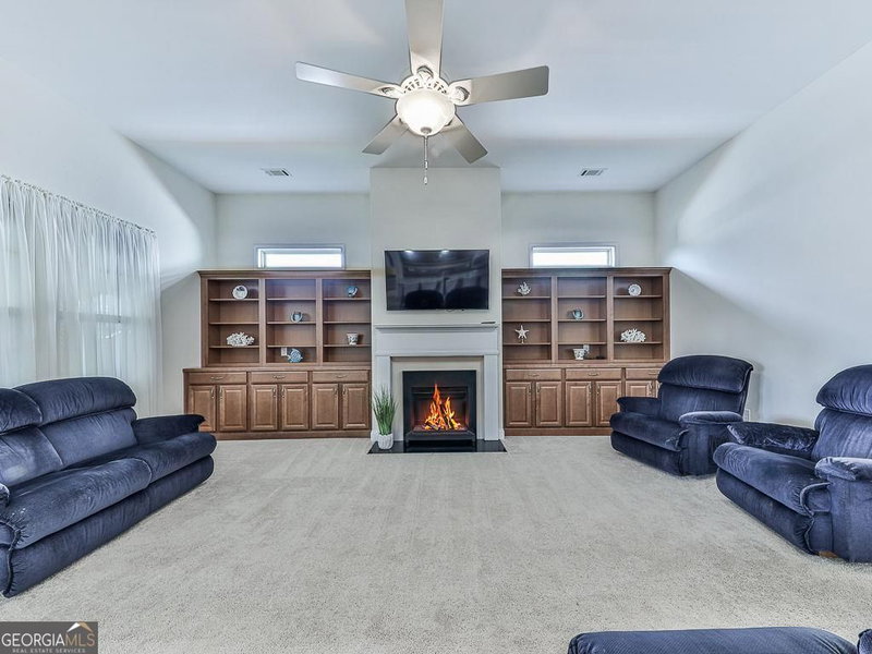 Photo 13 of 210 Aster Court