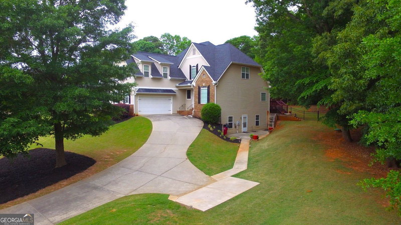 Photo 19 of 194 Palmer Court