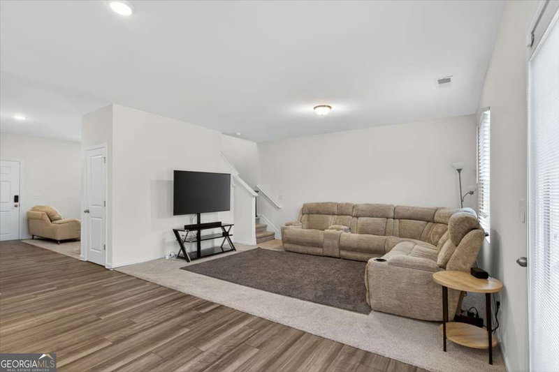 Photo 13 of 169 Verona Drive NW