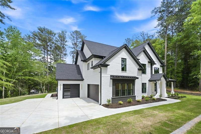 Photo 2 of 880 Bramlett Shoals Road