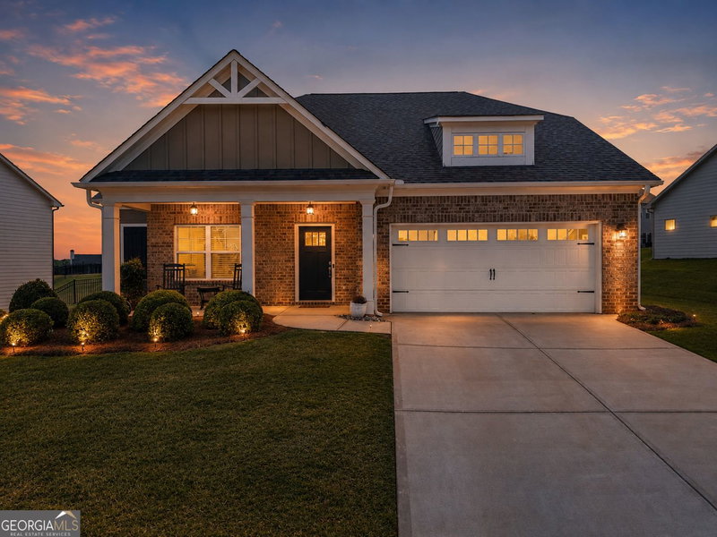 4111 Links Boulevard