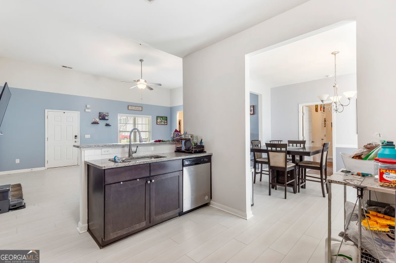 Photo 13 of 370 Springwater Way
