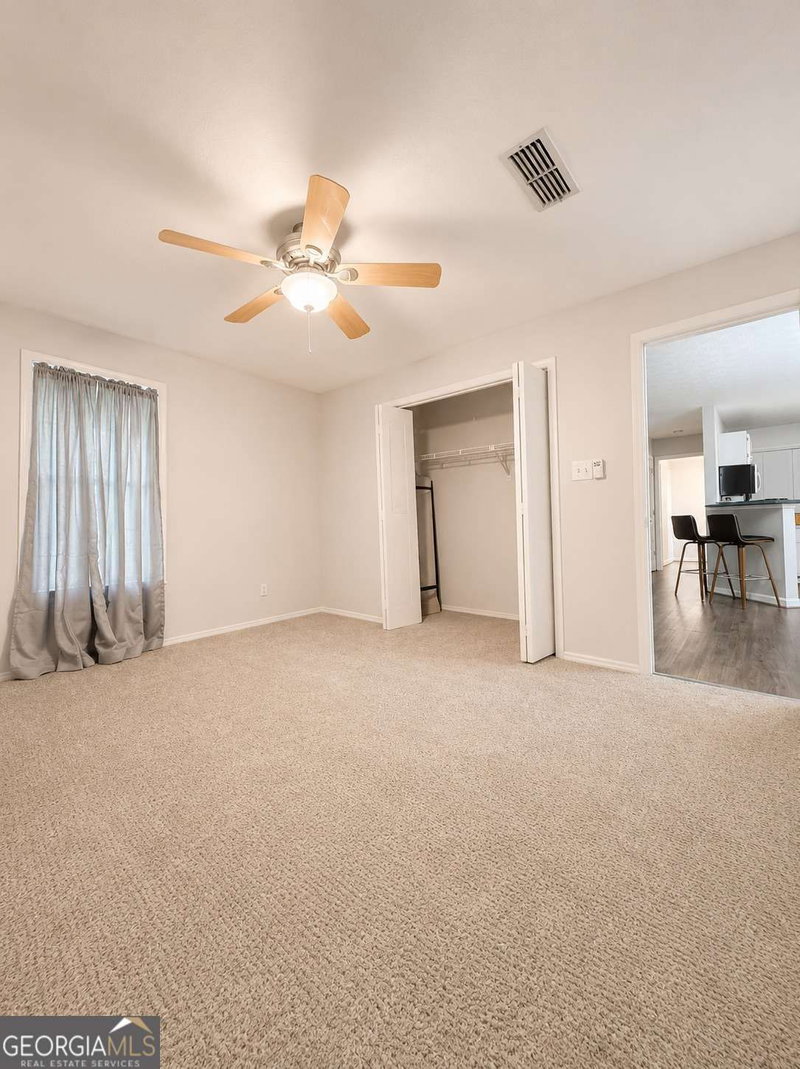 Photo 18 of 1303 Country Park Drive