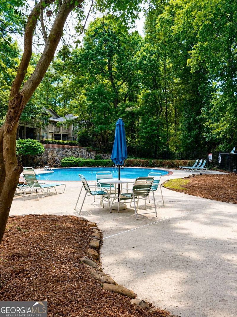 Photo 4 of 1303 Country Park Drive