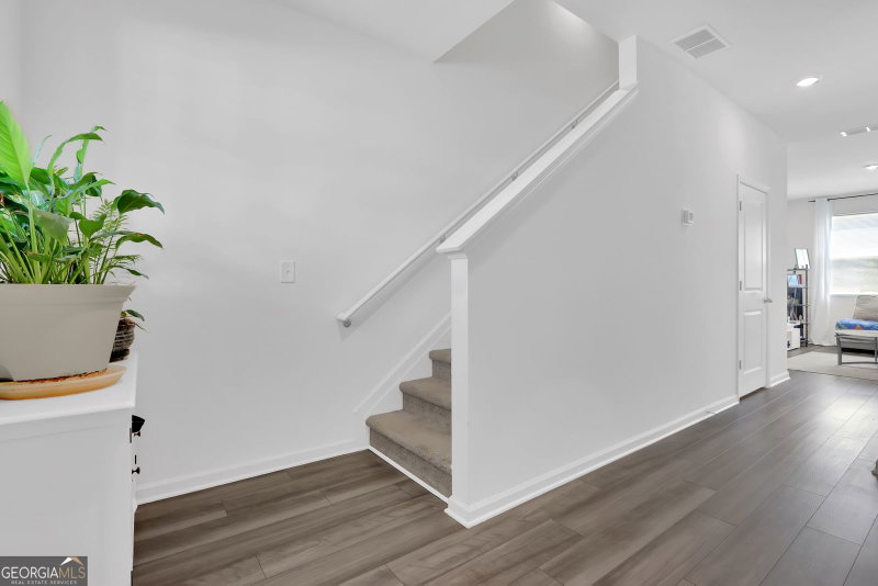 Photo 5 of 103 Thetford Way #172
