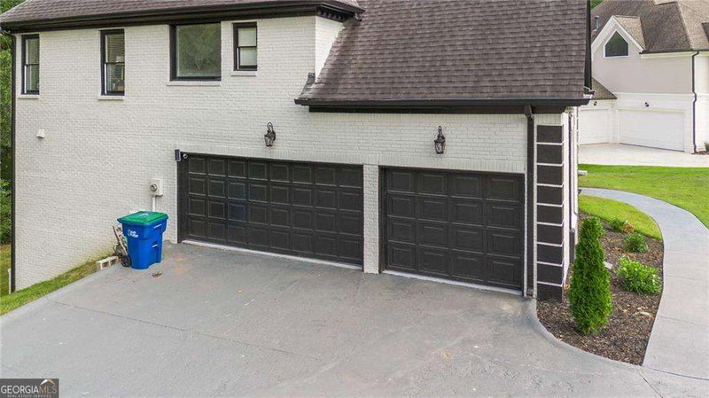 Photo 40 of 220 Milano Drive SW