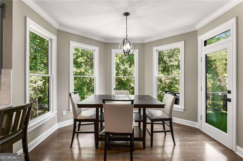 Photo 10 of 220 Milano Drive SW