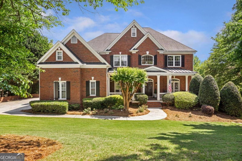 805 Lake Mist Cove