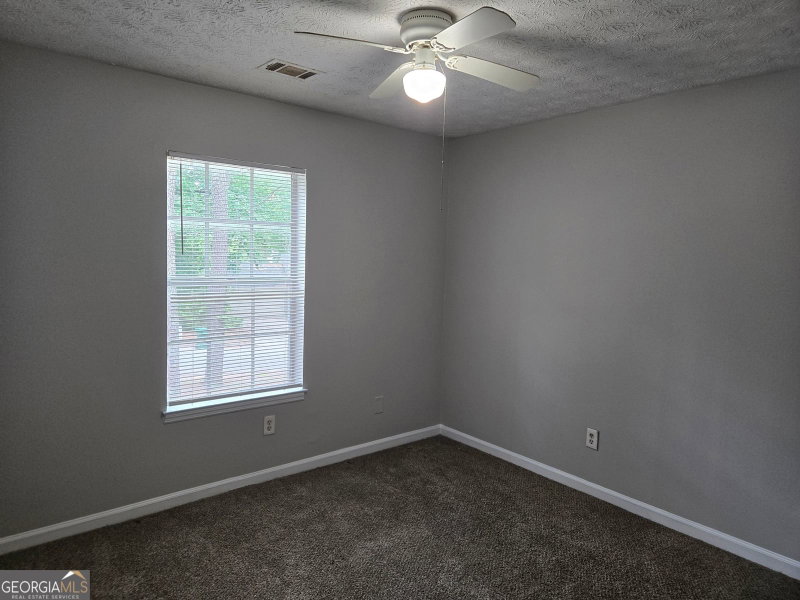 Photo 10 of 447 Sherwood Circle