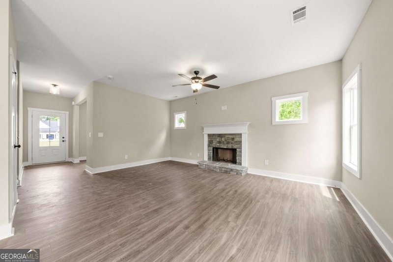 Photo 9 of 500 BENSON MEADOWS Drive