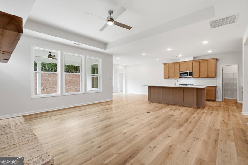 Photo 9 of 618 Sweetgrass Drive