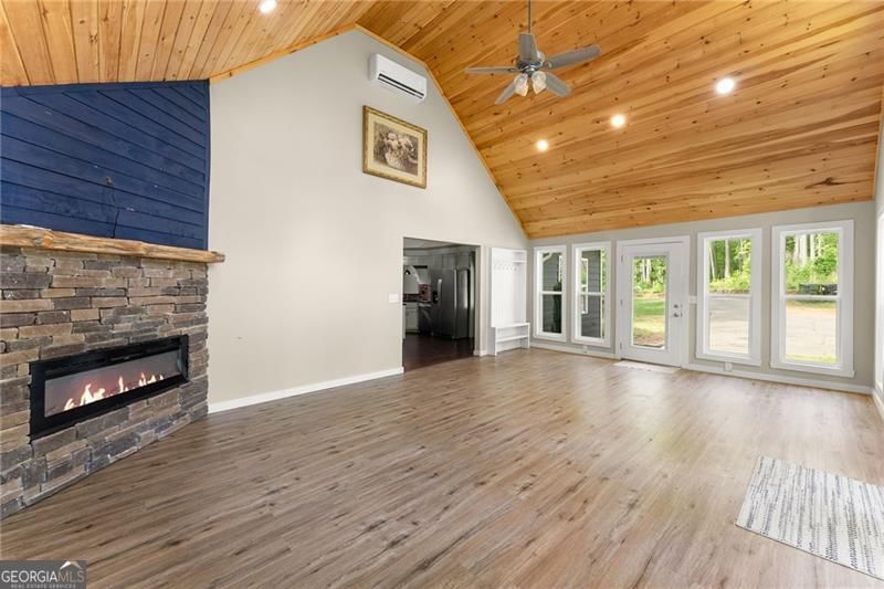 Photo 19 of 7095 Cogburn Road