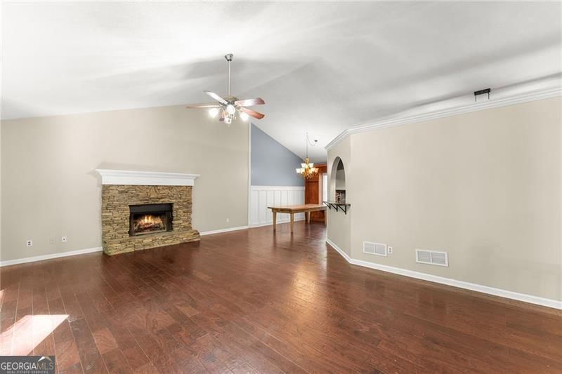 Photo 10 of 7095 Cogburn Road
