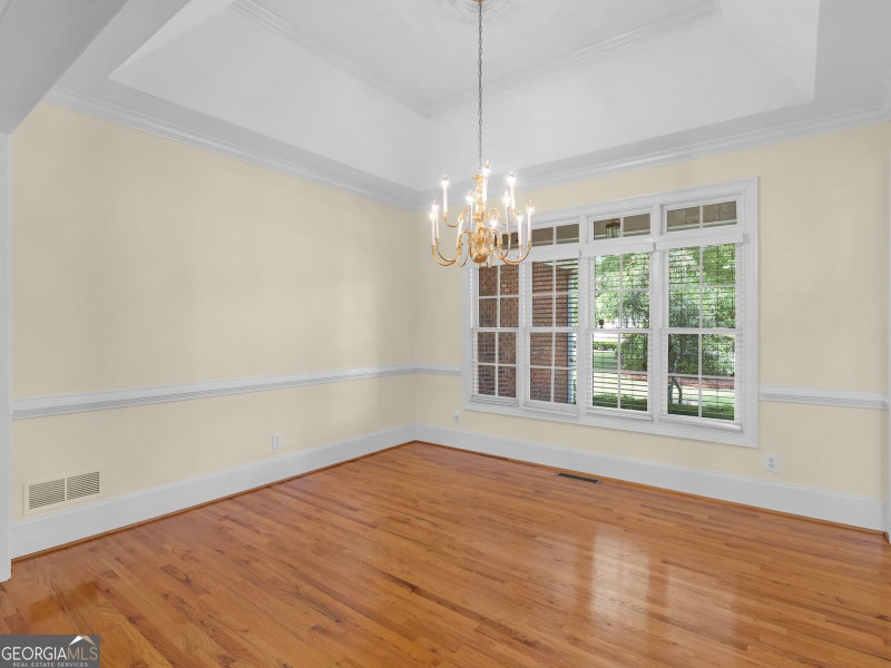 Photo 5 of 214 Cheshire Drive