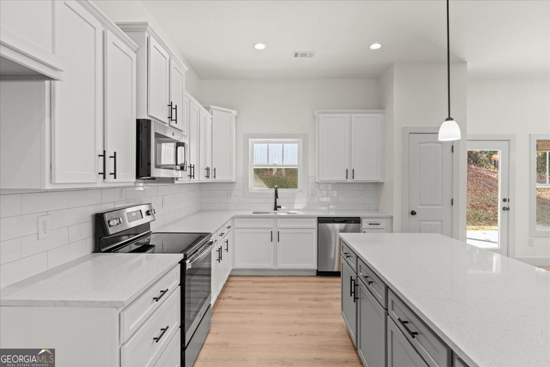 Photo 13 of 51 Post Oak Trace