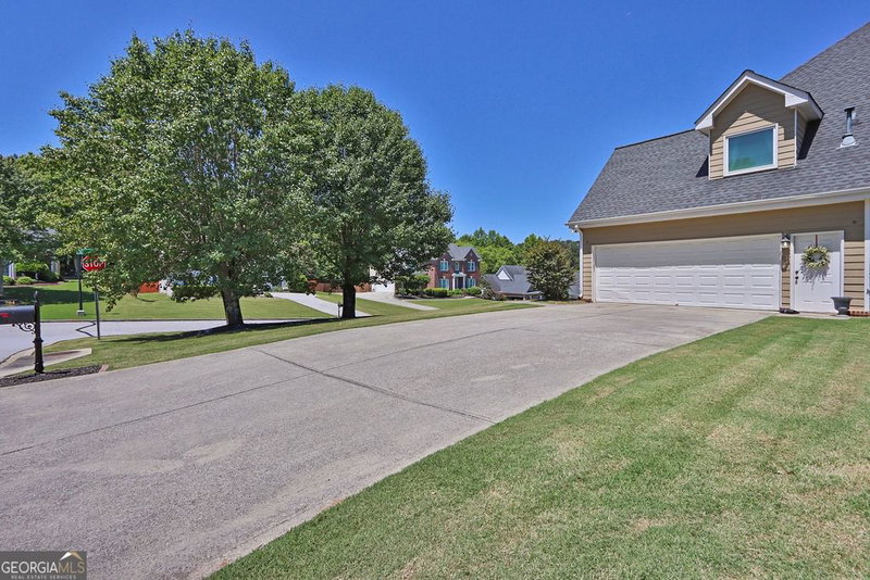 Photo 43 of 704 Highland Ridge Pointe