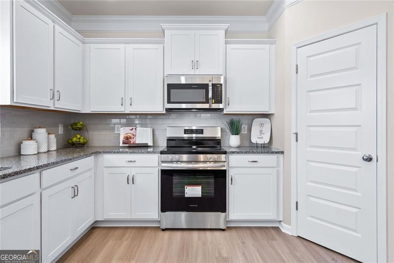 Photo 11 of 100 Sylvie Drive #1