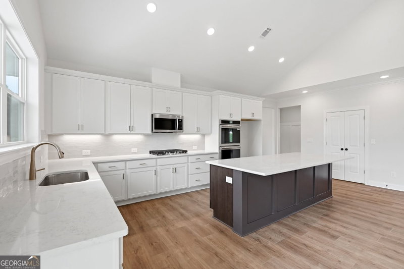 Photo 13 of 355 Sweetgrass Drive