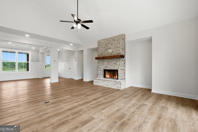 Photo 10 of 355 Sweetgrass Drive