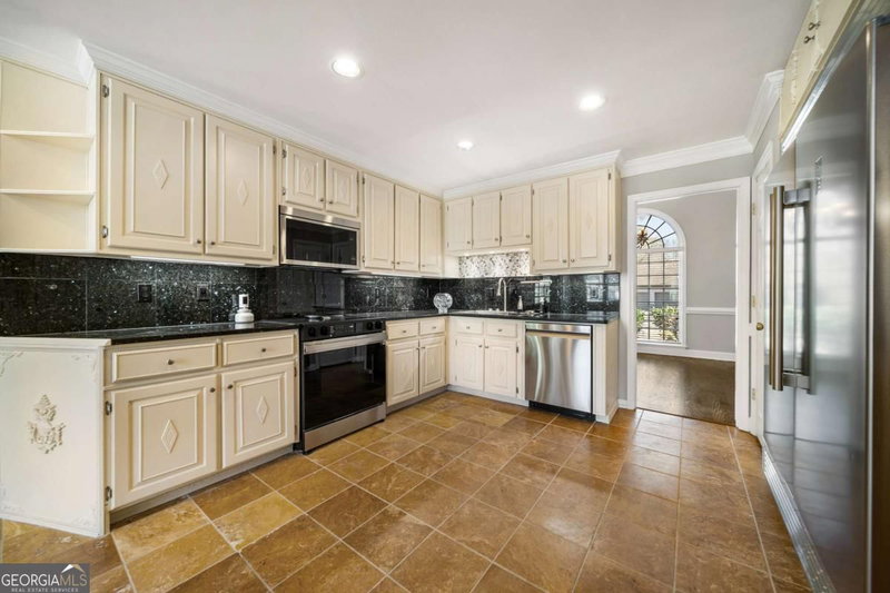 Photo 36 of 931 New Bedford Drive