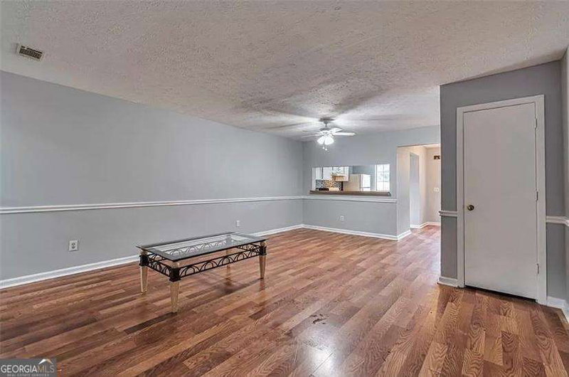 Photo 9 of 3724 Jamestown Court