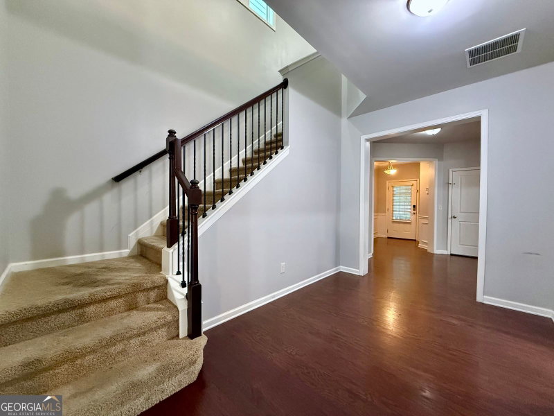Photo 18 of 5115 Breezewood Circle