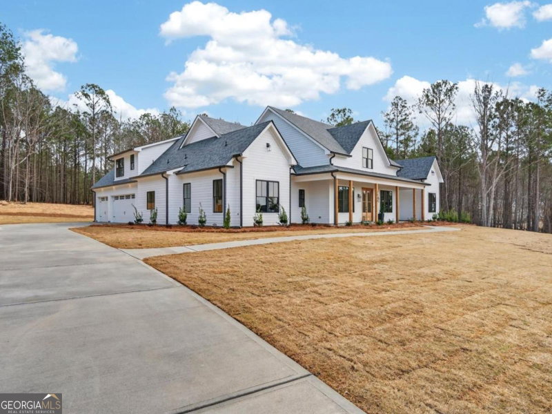 Photo 2 of 2020 Clearwater Drive