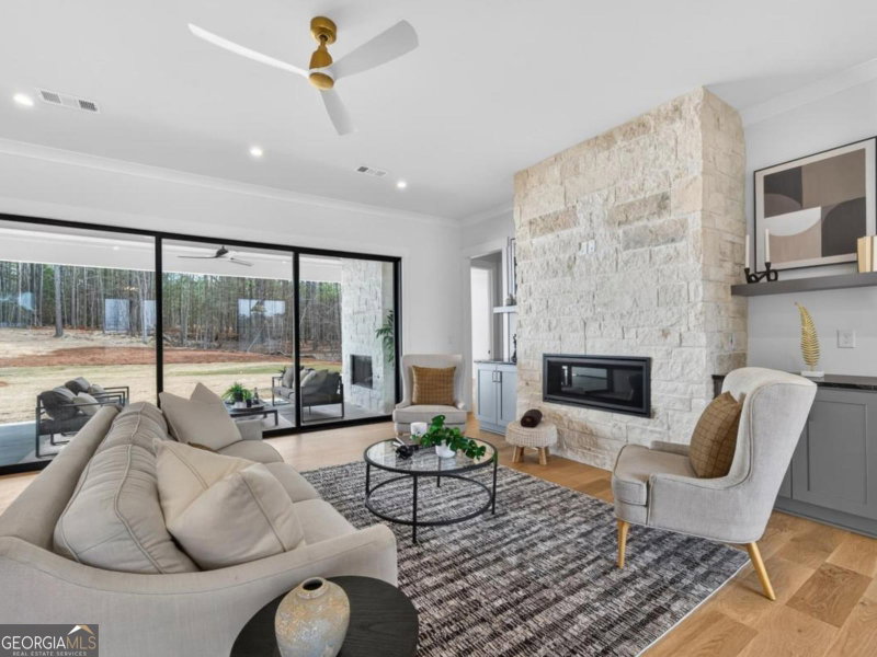 Photo 6 of 2020 Clearwater Drive