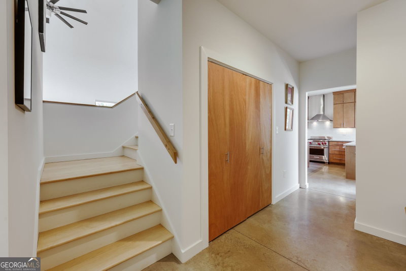 Photo 34 of 175 Hendrix Avenue