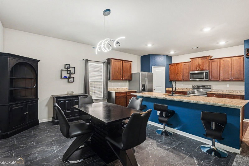 Photo 17 of 544 Moline Way